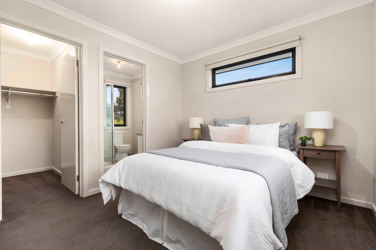 Property Gallery Thumbnail 7