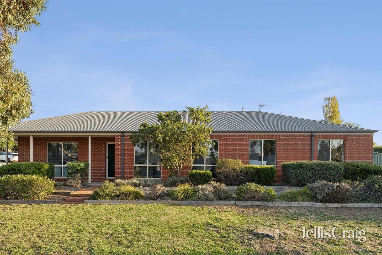 2 Lowry Crescent, Miners&nbsp;Rest image 2