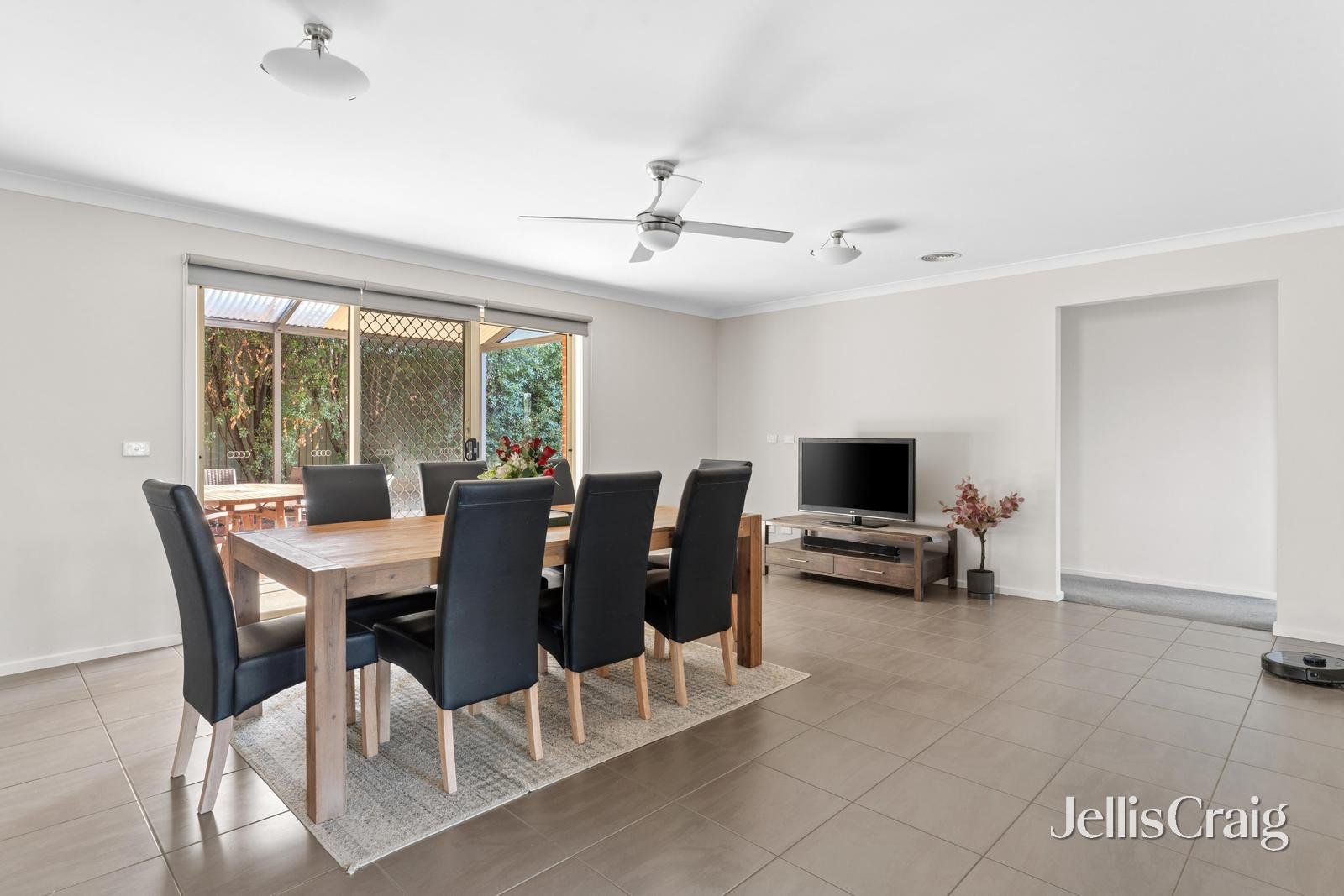 2 Lowry Crescent, Miners&nbsp;Rest image 5