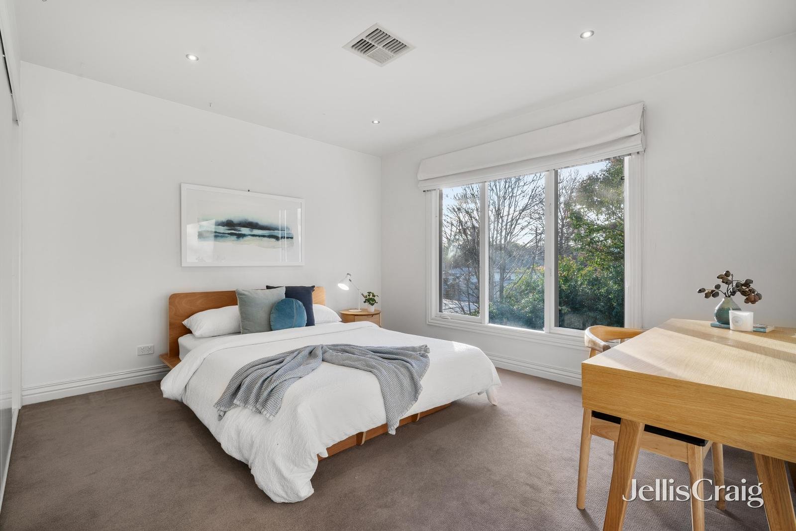 2 Lucknow Court, Mitcham image 13