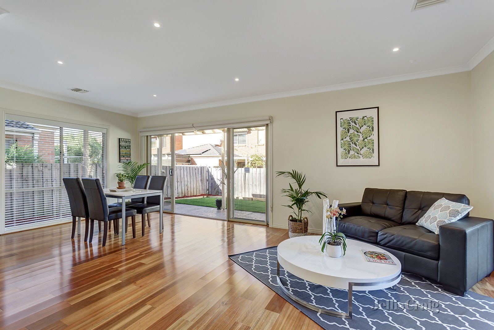 2 Madison Boulevard, Mitcham image 3