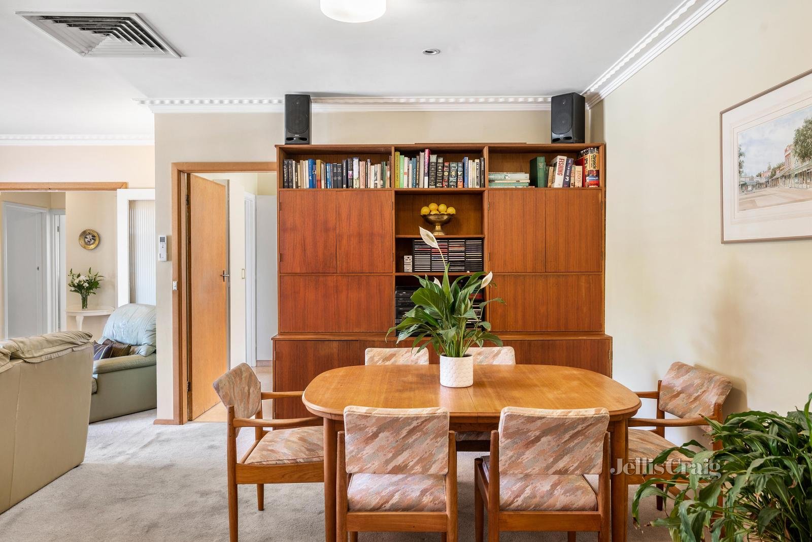 2 Magnolia Avenue, Bentleigh East image 4