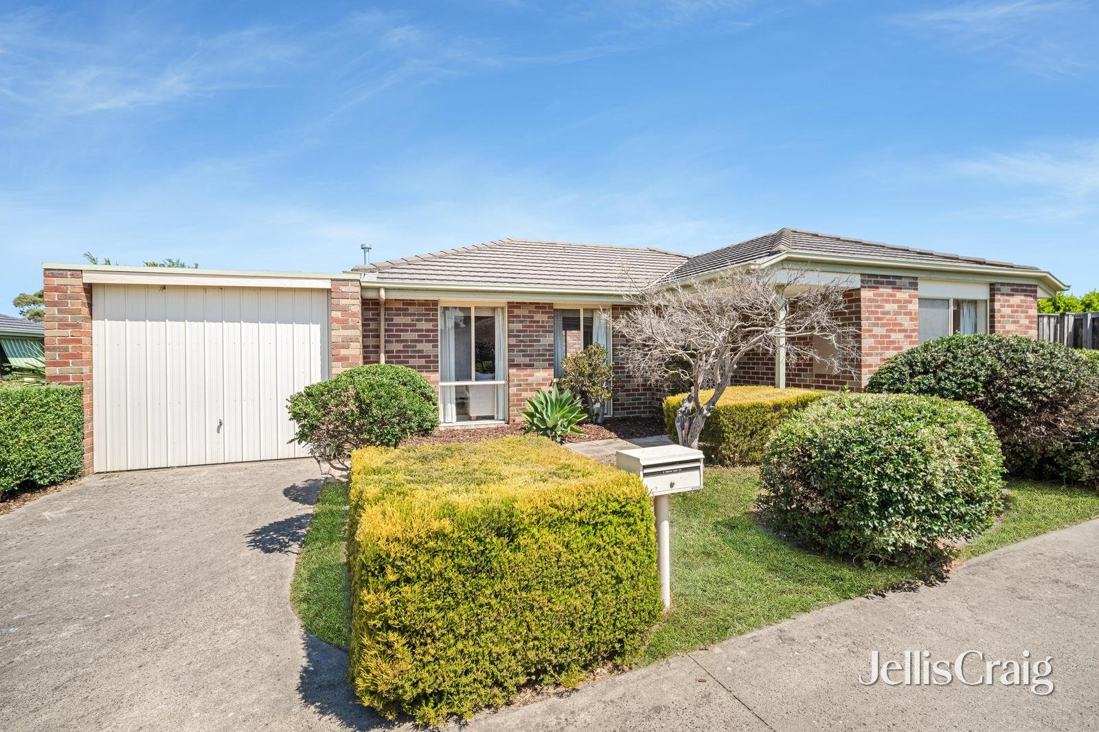 2 Manna Gum Court, Chelsea image 1