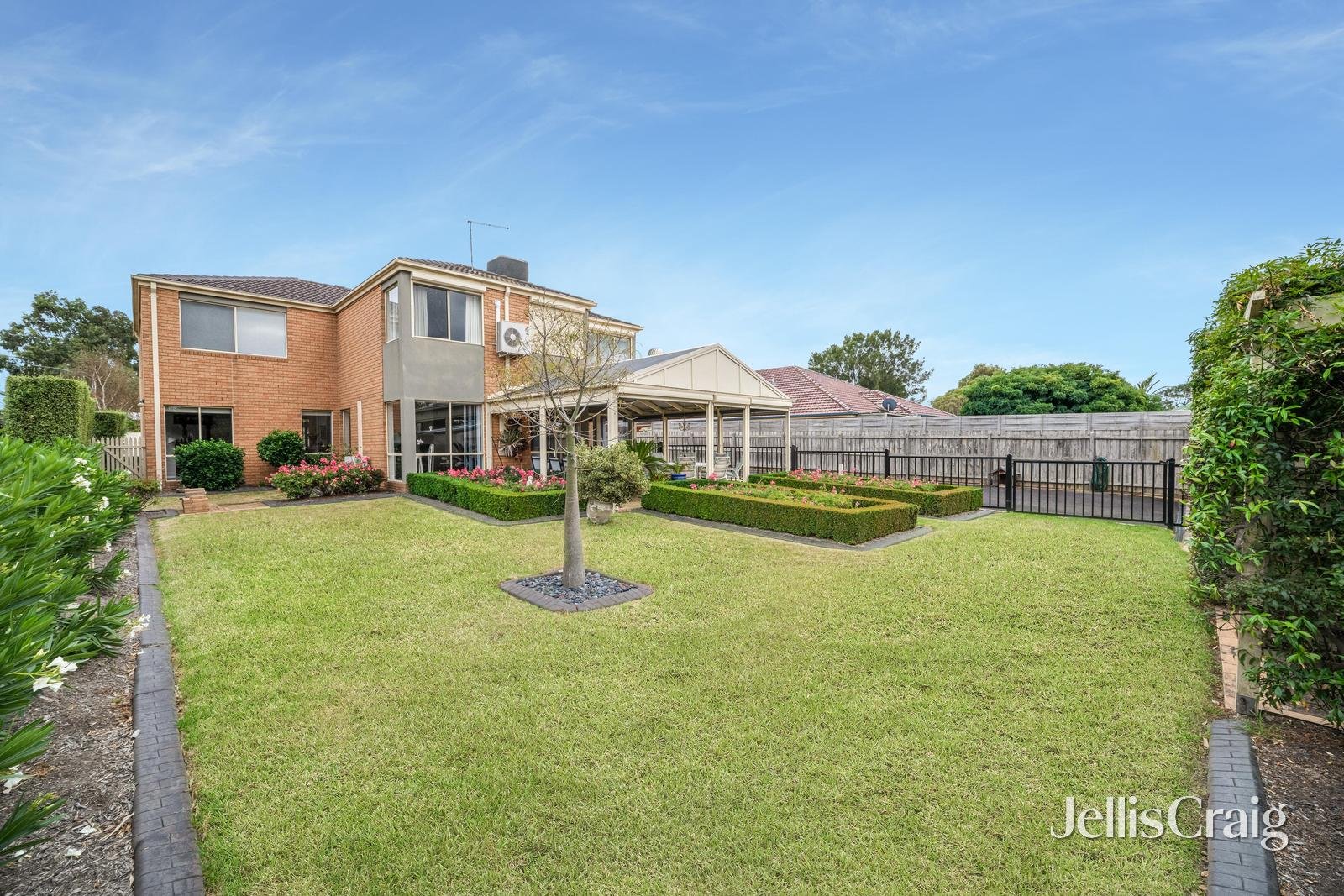 2 Manor House Drive, Mornington image 16