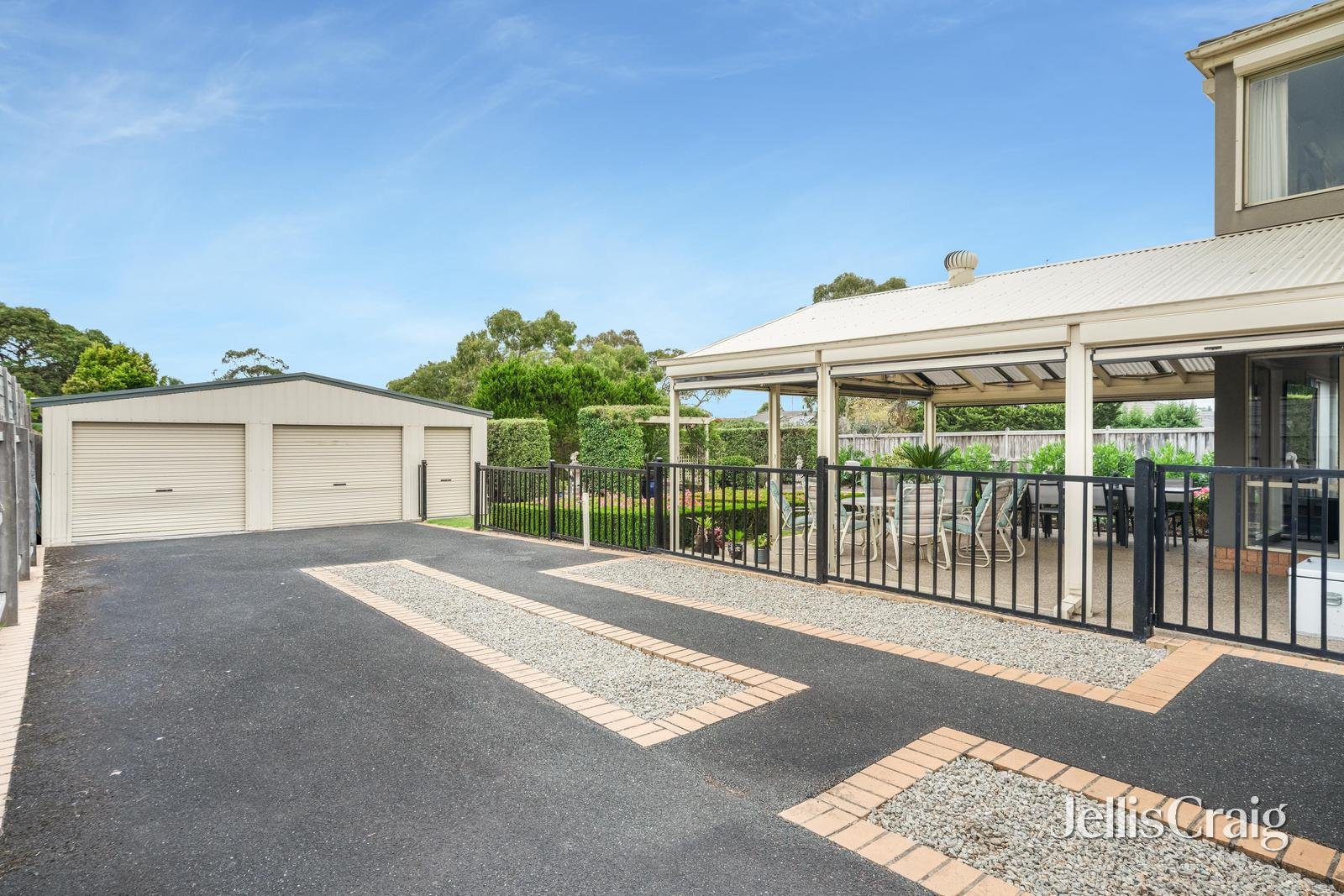 2 Manor House Drive, Mornington image 17