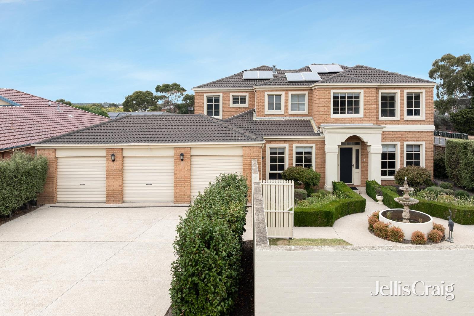 2 Manor House Drive, Mornington image 18
