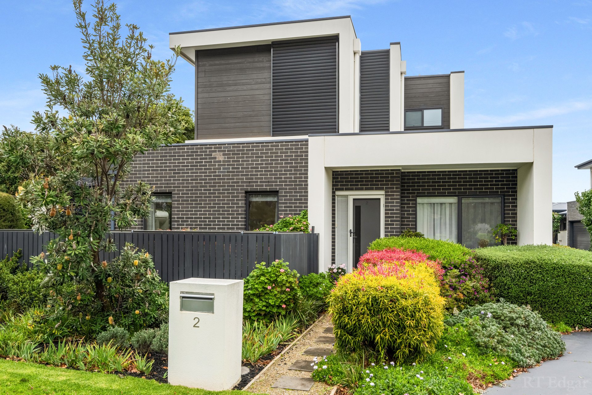 Property Gallery - Main Image