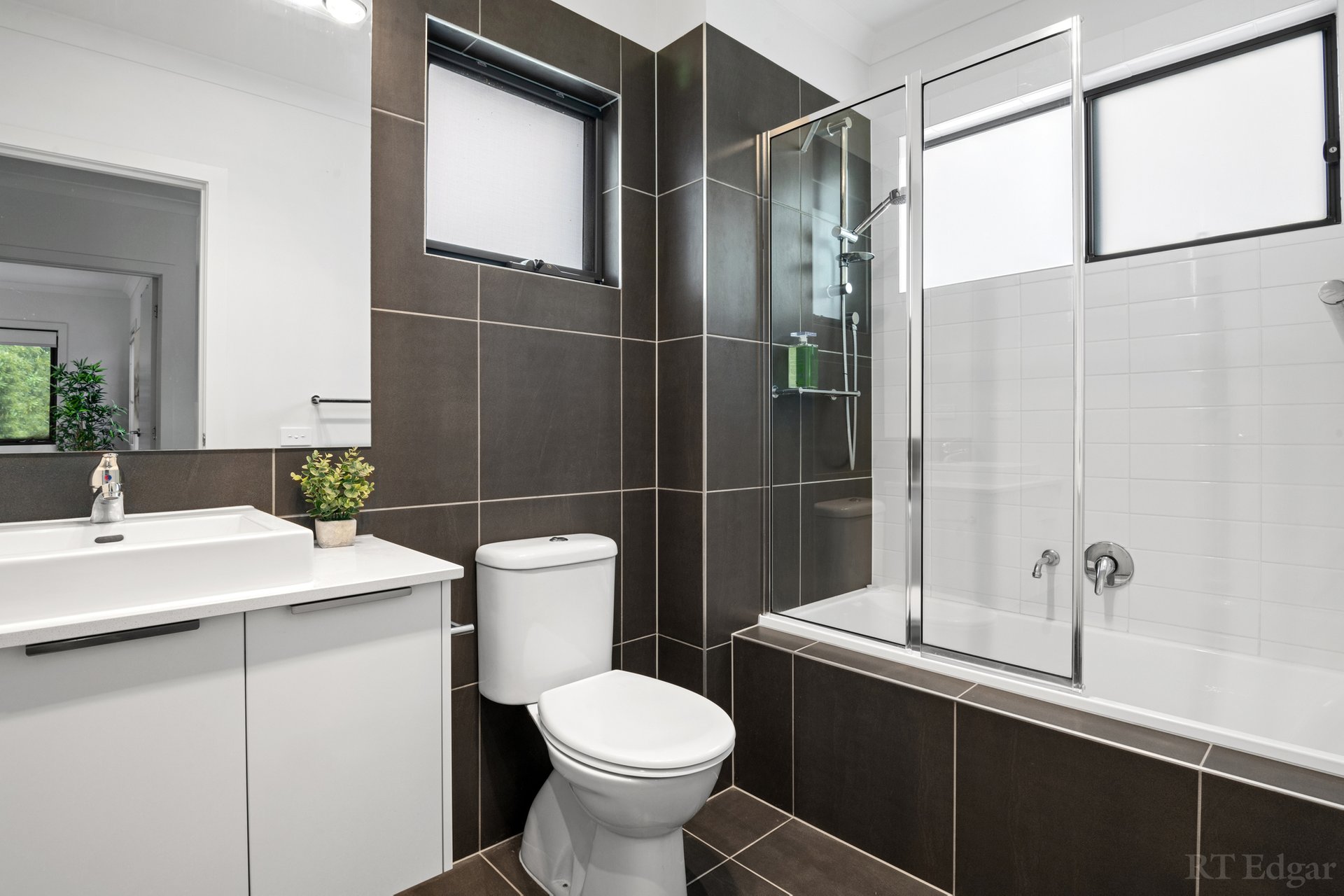 Property Gallery Thumbnail 7