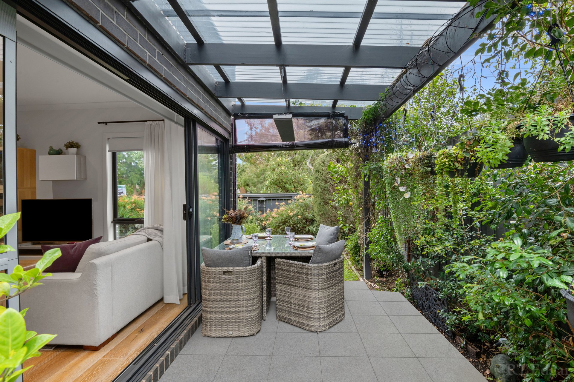 Property Gallery Thumbnail 9