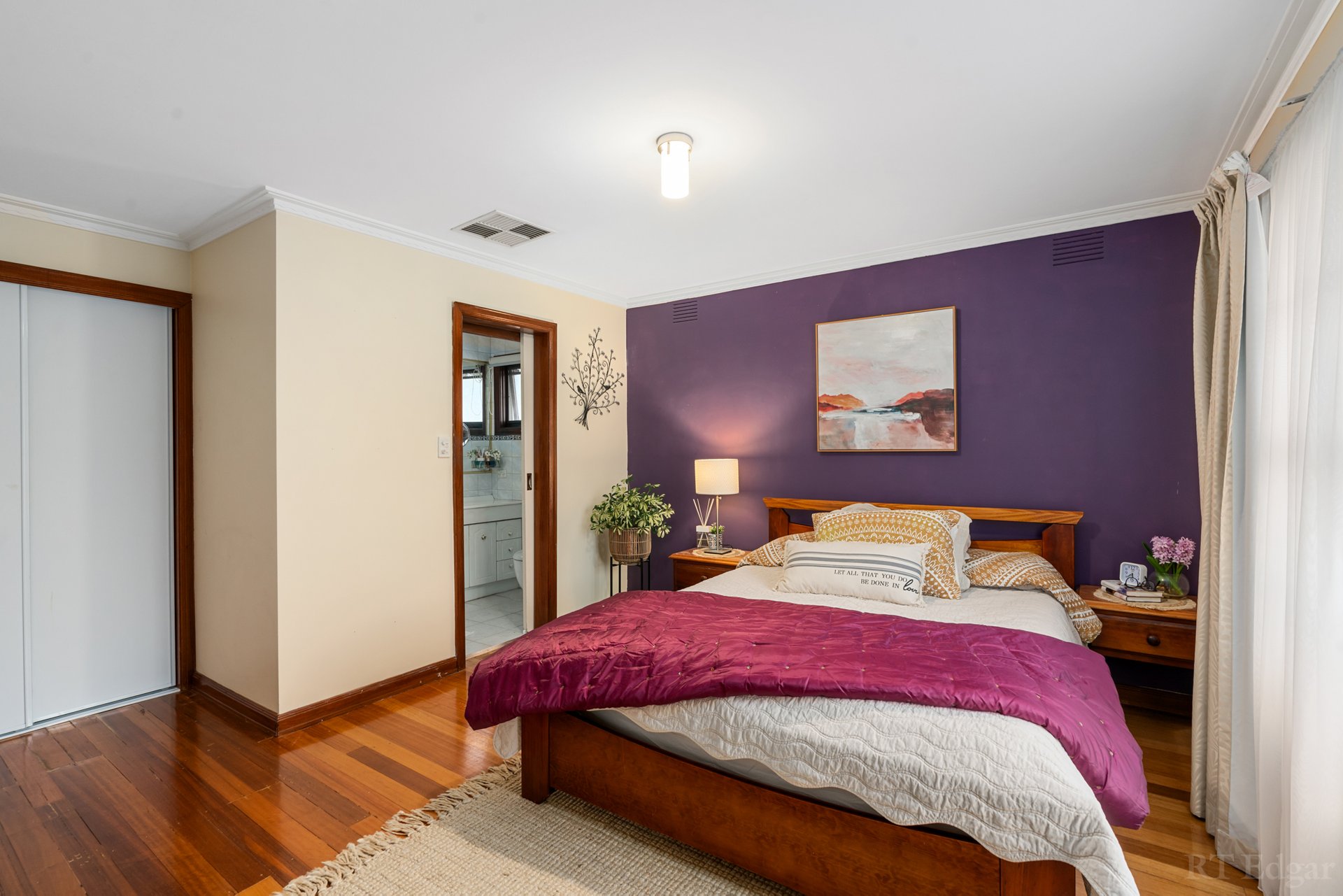 Property Gallery Thumbnail 12