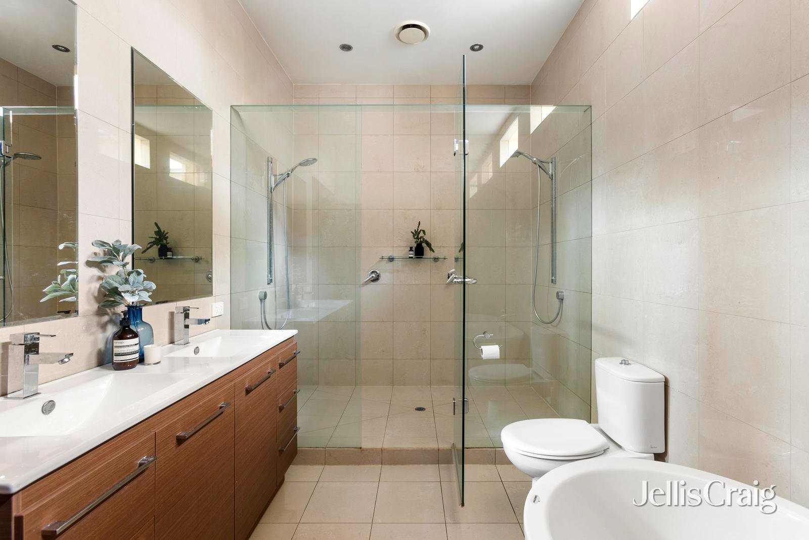 2 Marine Parade, St Kilda image 10