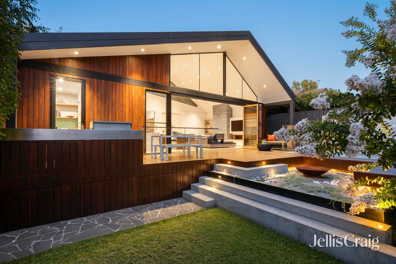 2 Marne Street, Surrey&nbsp;Hills image 2