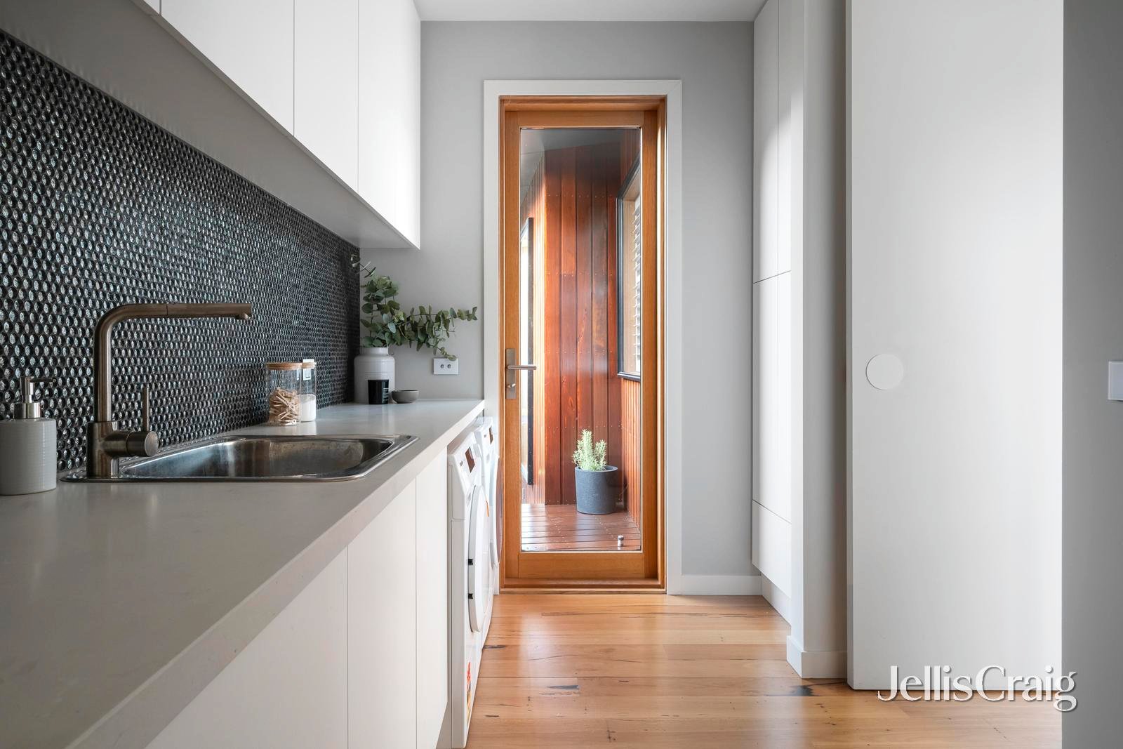 2 Marne Street, Surrey&nbsp;Hills image 17