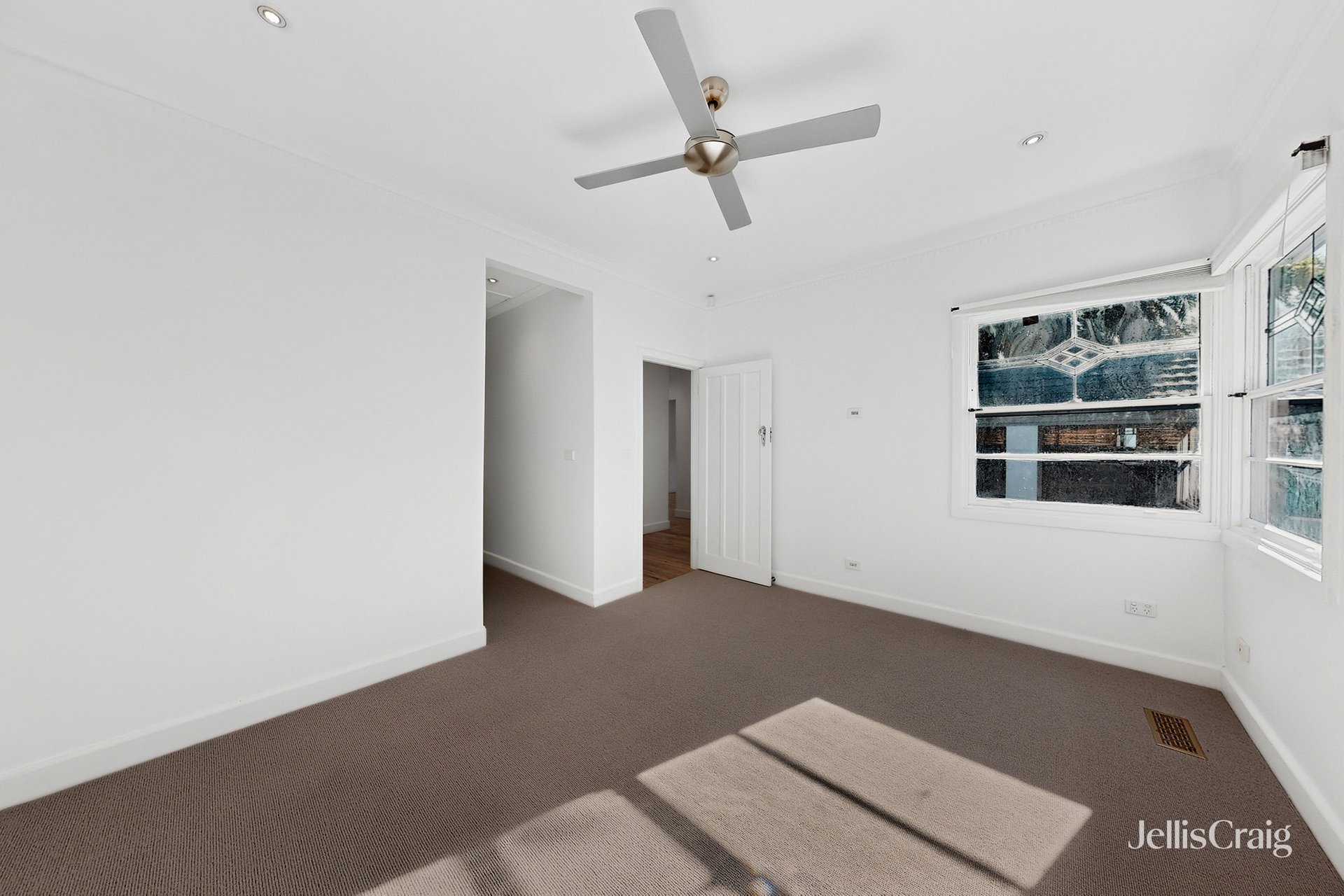 2 Mary Street, Brighton image 11