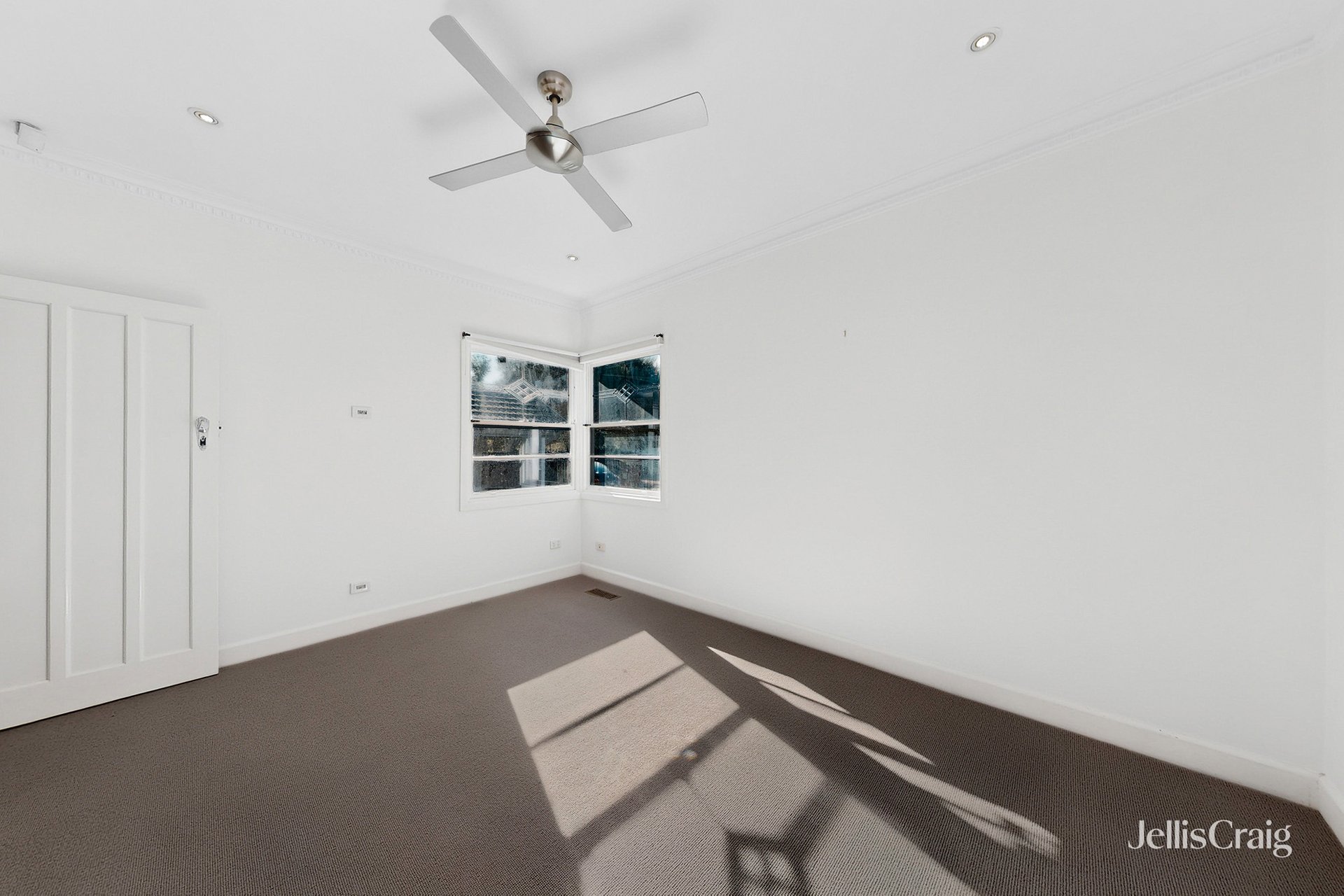 2 Mary Street, Brighton image 12