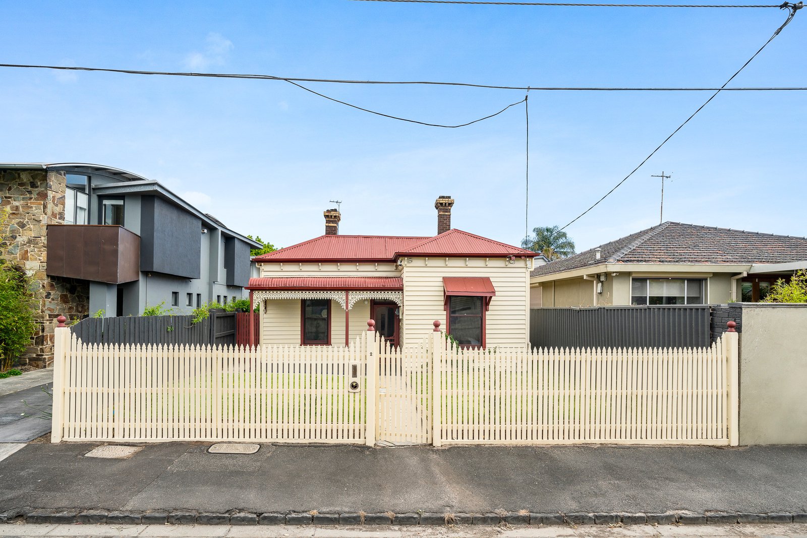 2 Mary Street
