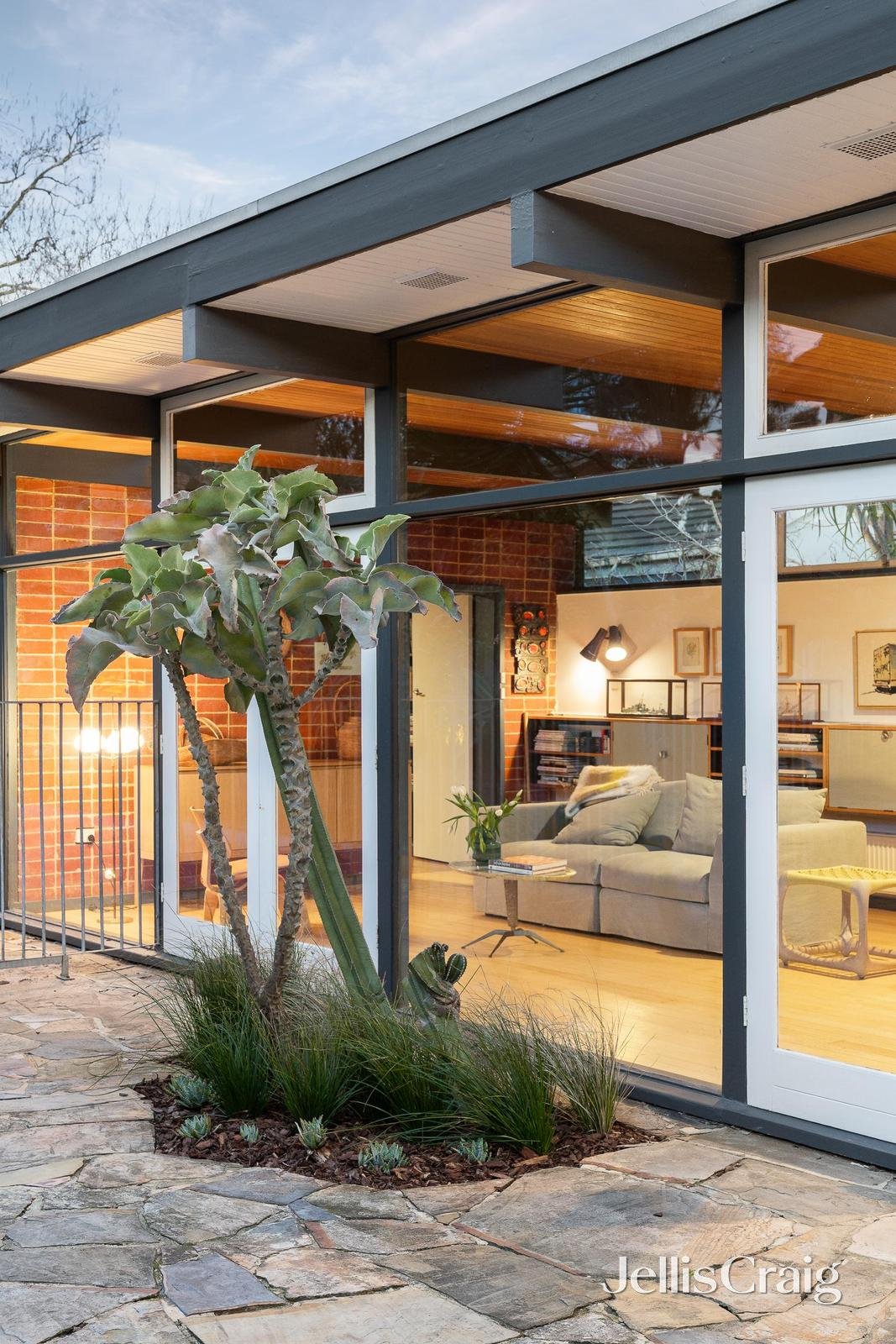 2 Maurice Street, Hawthorn East image 14