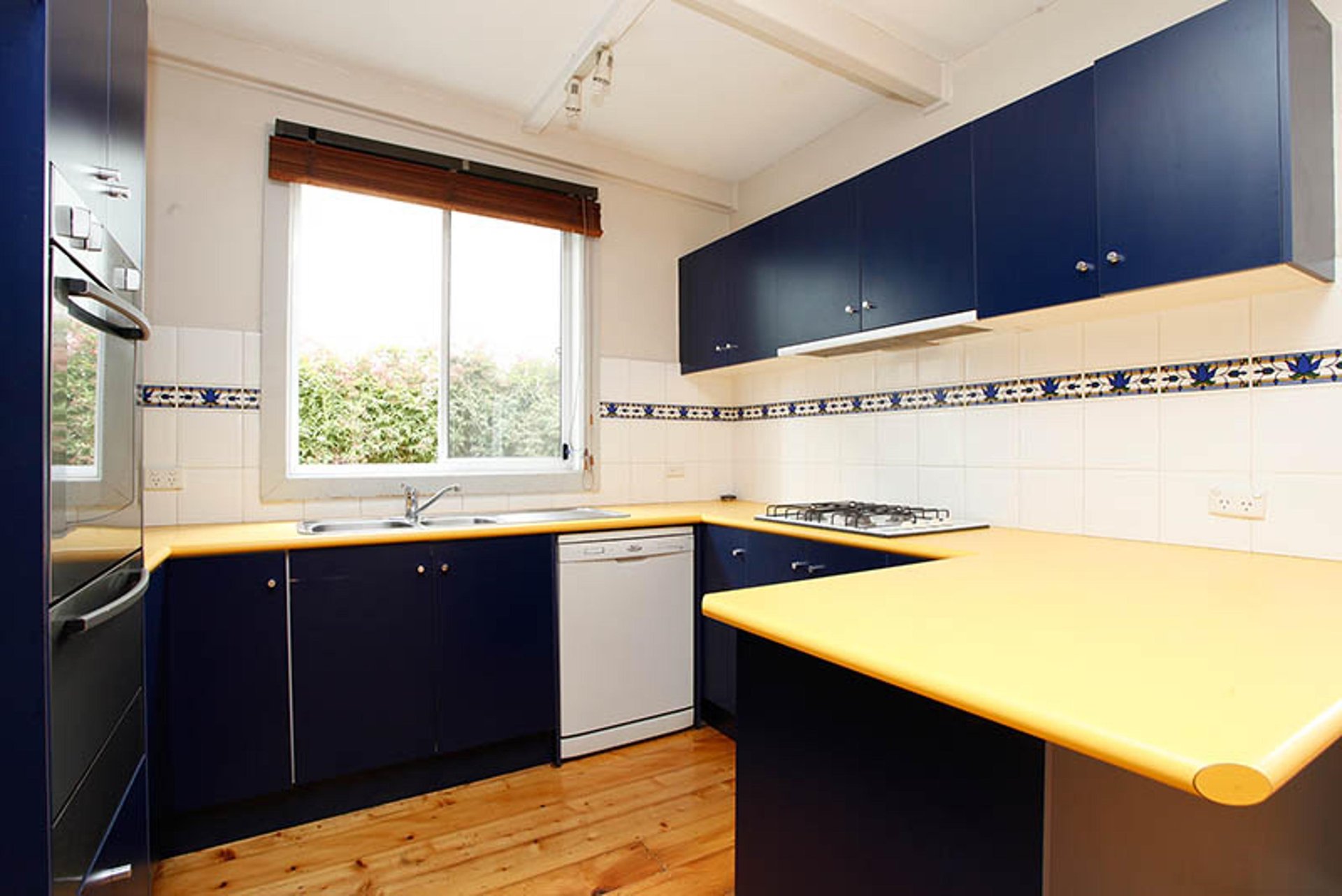 2 Maxwell Street, Kew image 3