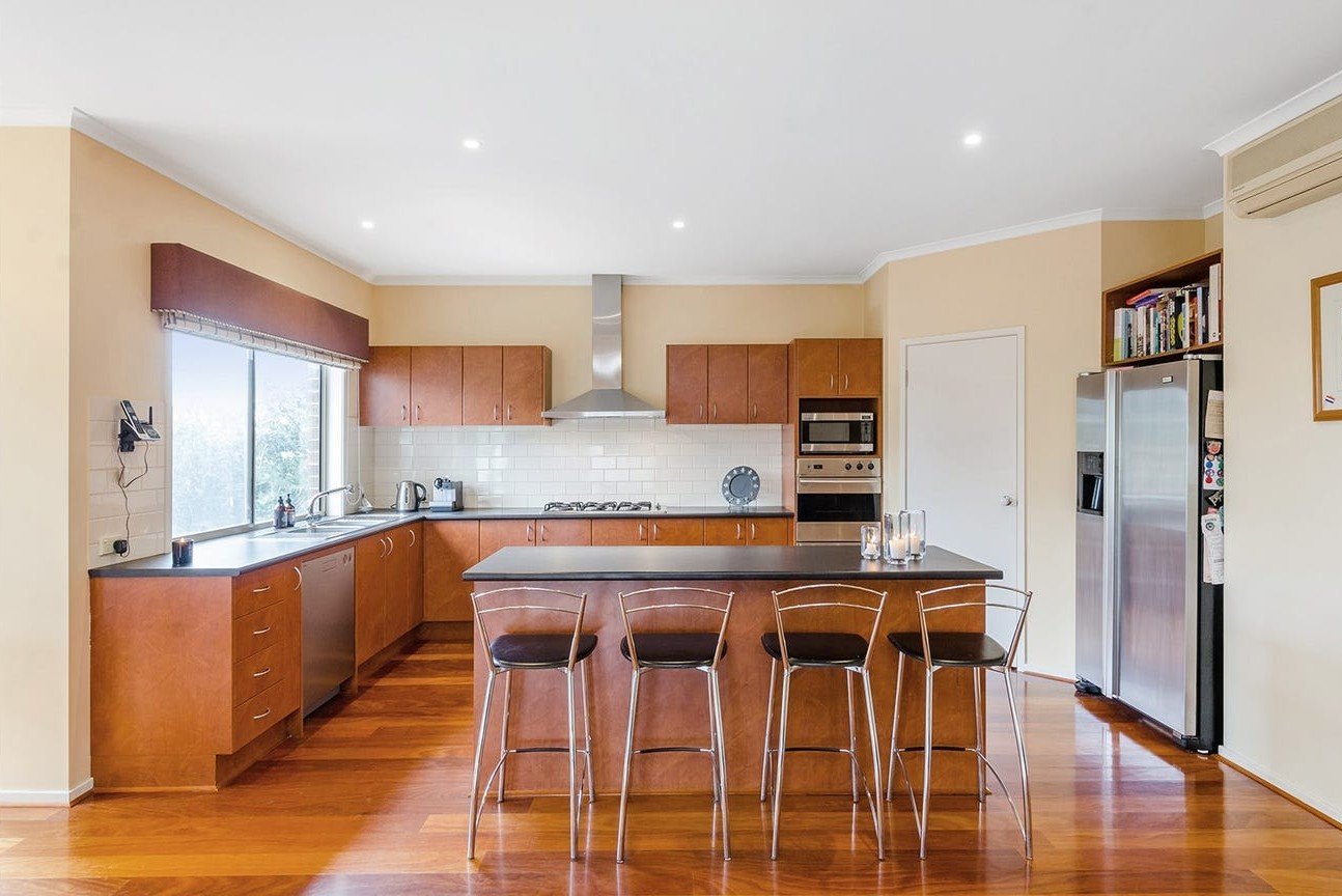 2 May Court, Glen&nbsp;Waverley image 3