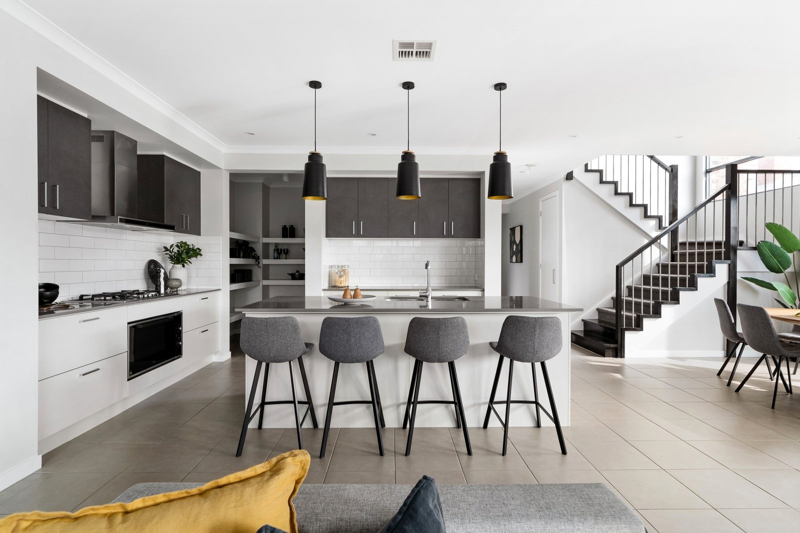 Property Gallery Thumbnail 8
