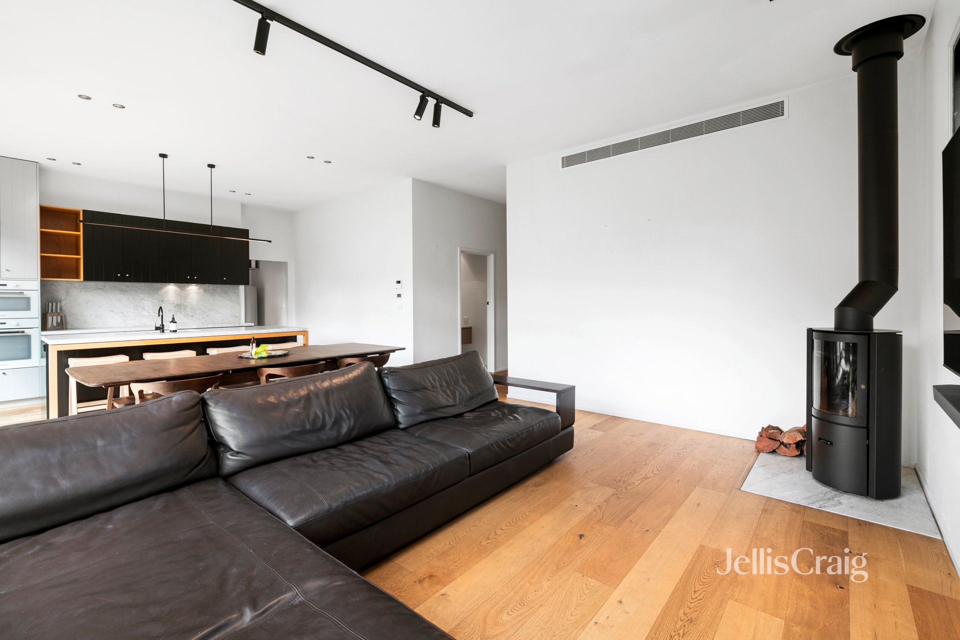 2 McArthur St, Malvern image 3