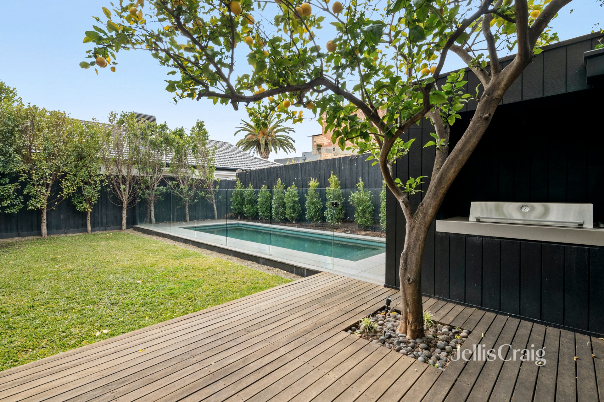 2 McArthur St, Malvern image 5