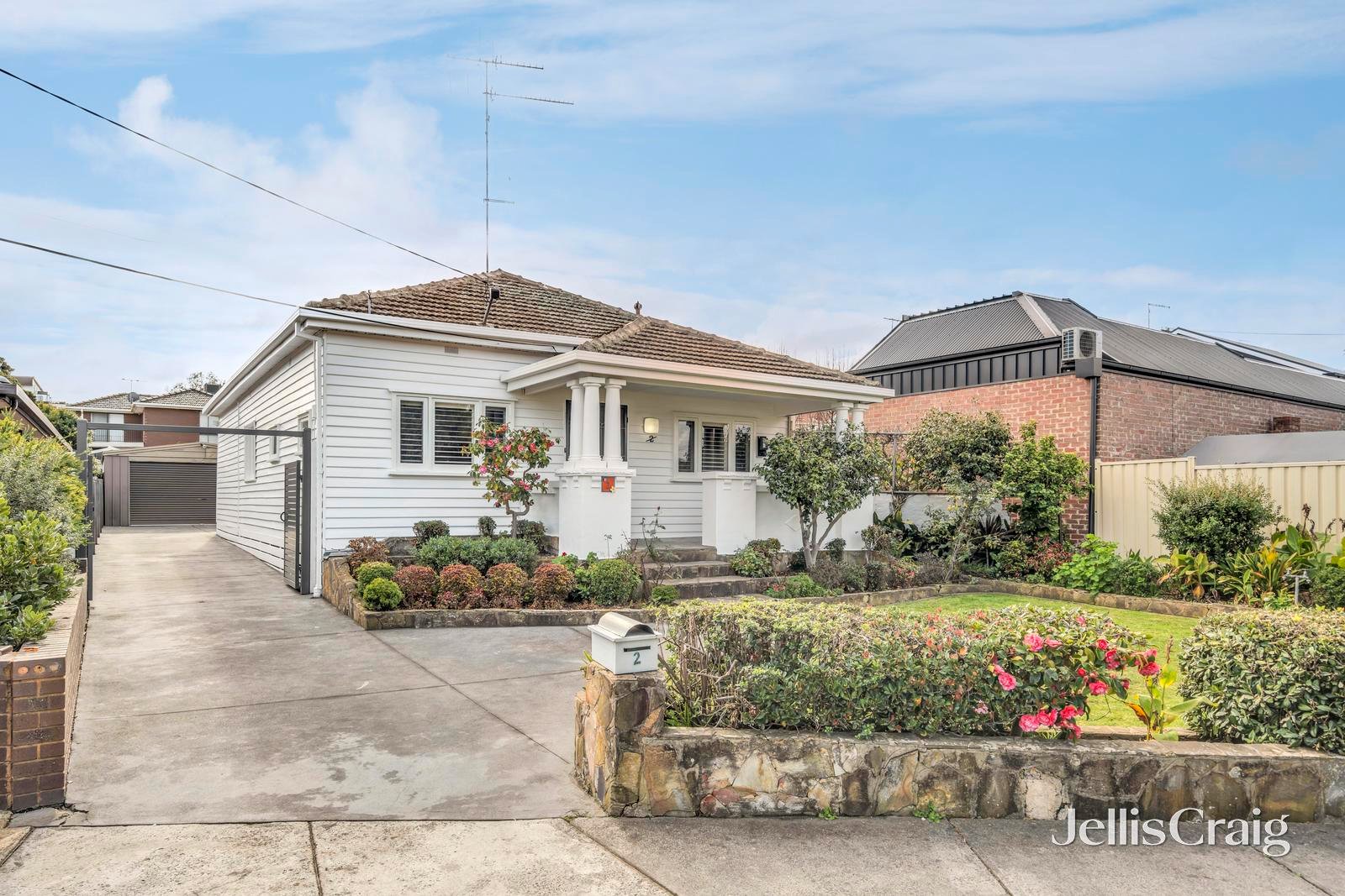 2 Mcgregor Avenue, Brunswick West image 1