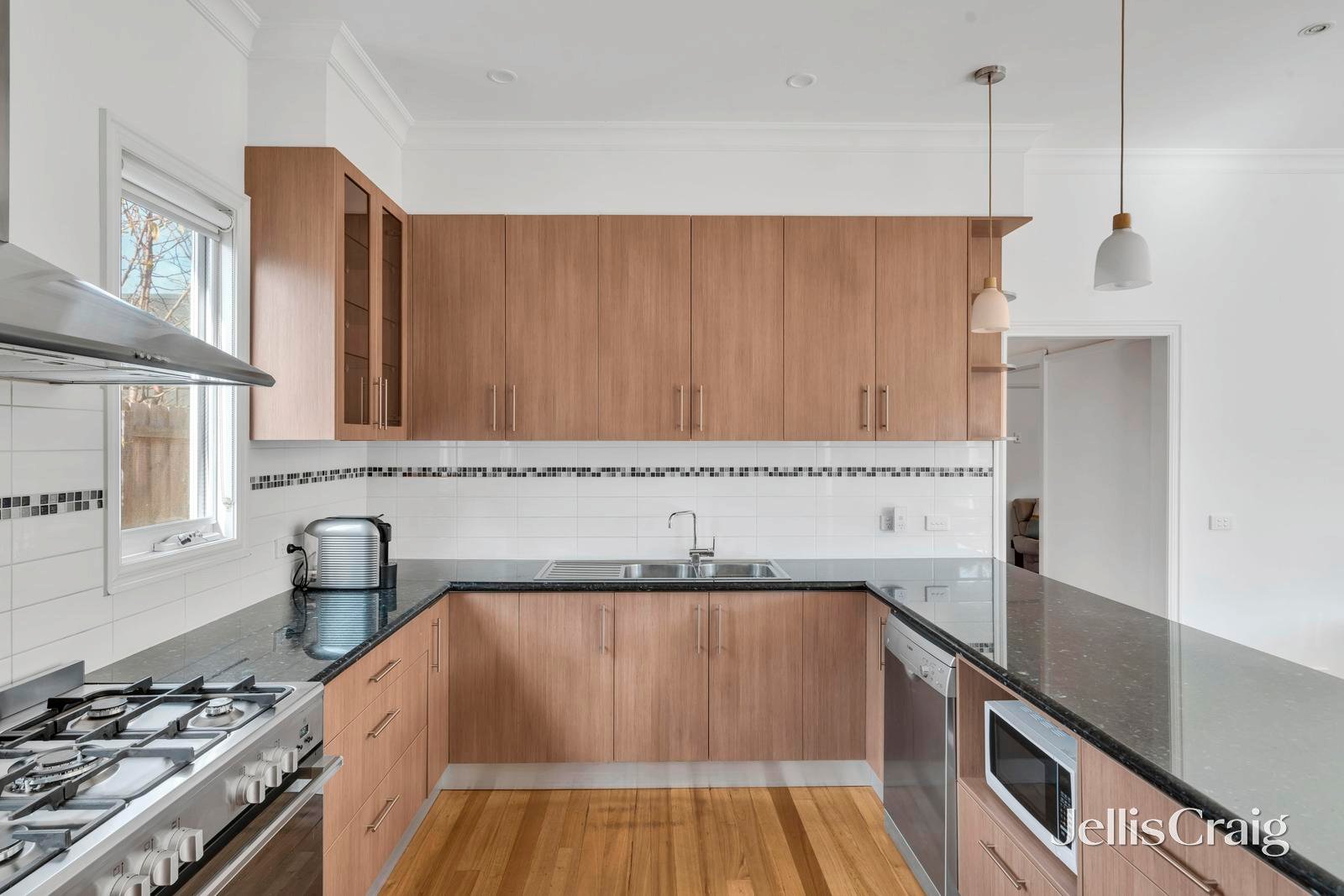 2 Mcgregor Avenue, Brunswick West image 4