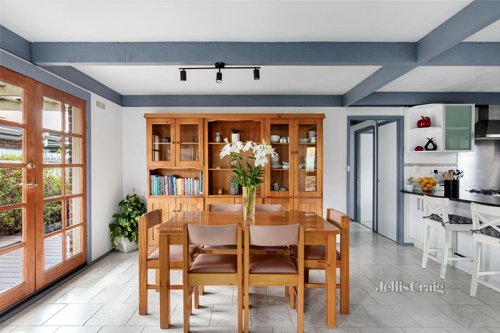 2 Mckenzie Court, Greensborough image 4