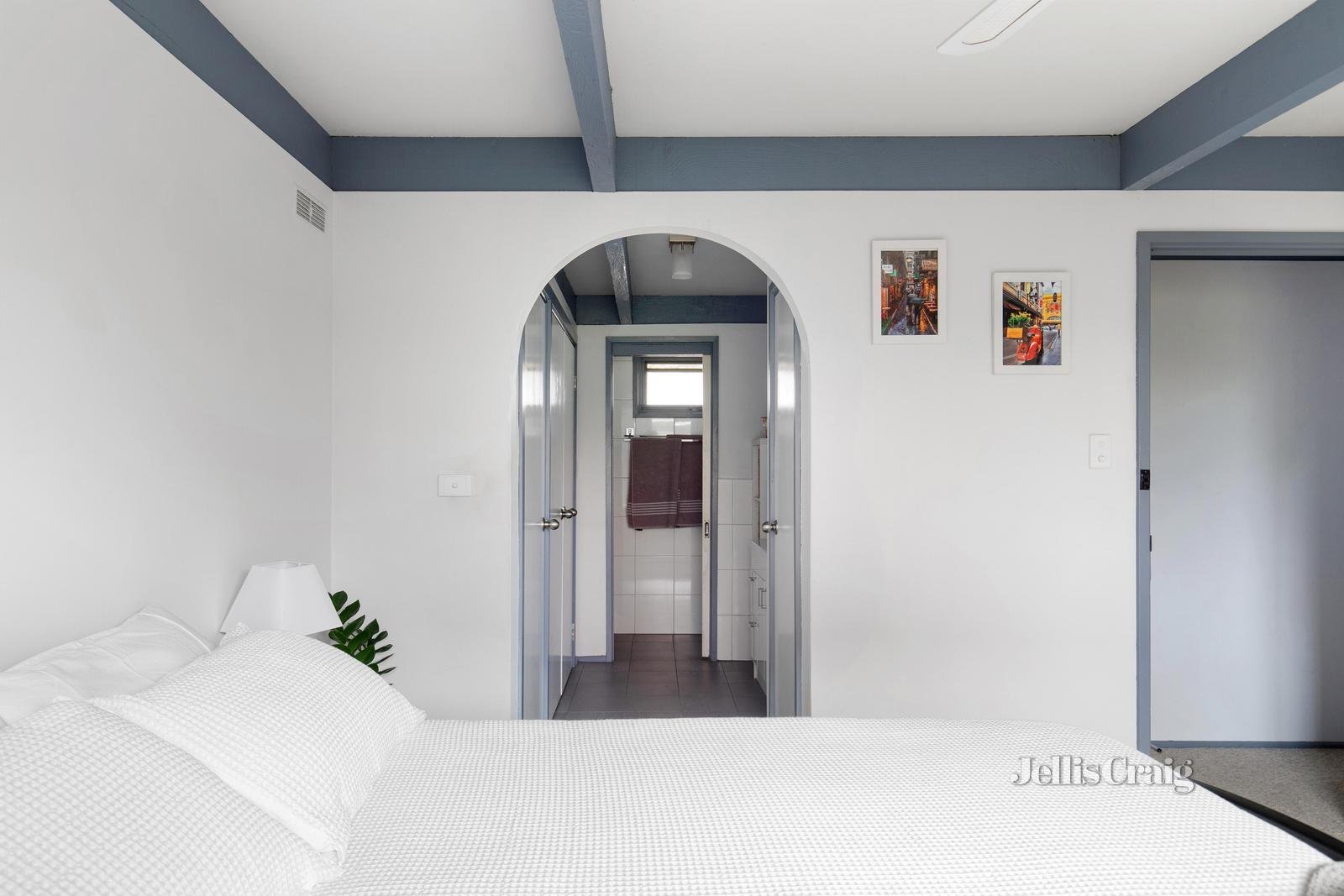 2 Mckenzie Court, Greensborough image 9