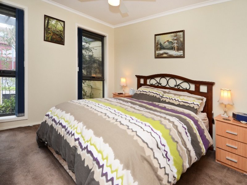 2 McMillan Avenue, Geelong image 6