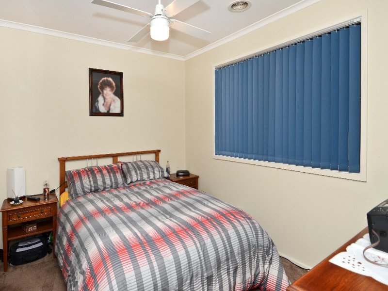 2 McMillan Avenue, Geelong image 7