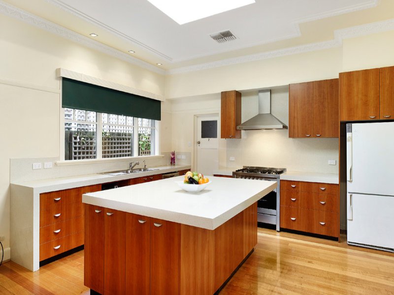 2 McMillan Street, Elsternwick image 4