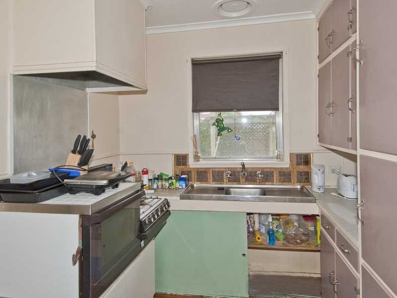 2 Meddings Court, East Geelong image 3