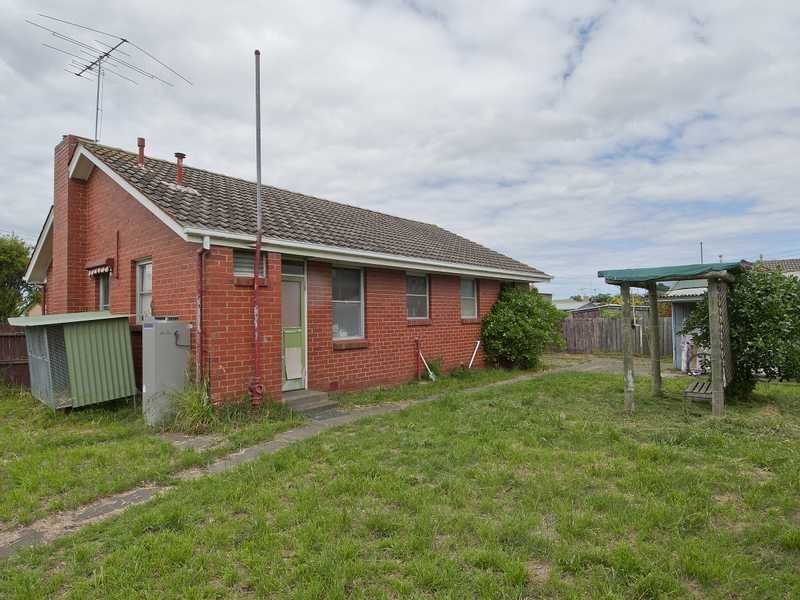 2 Meddings Court, East Geelong image 4