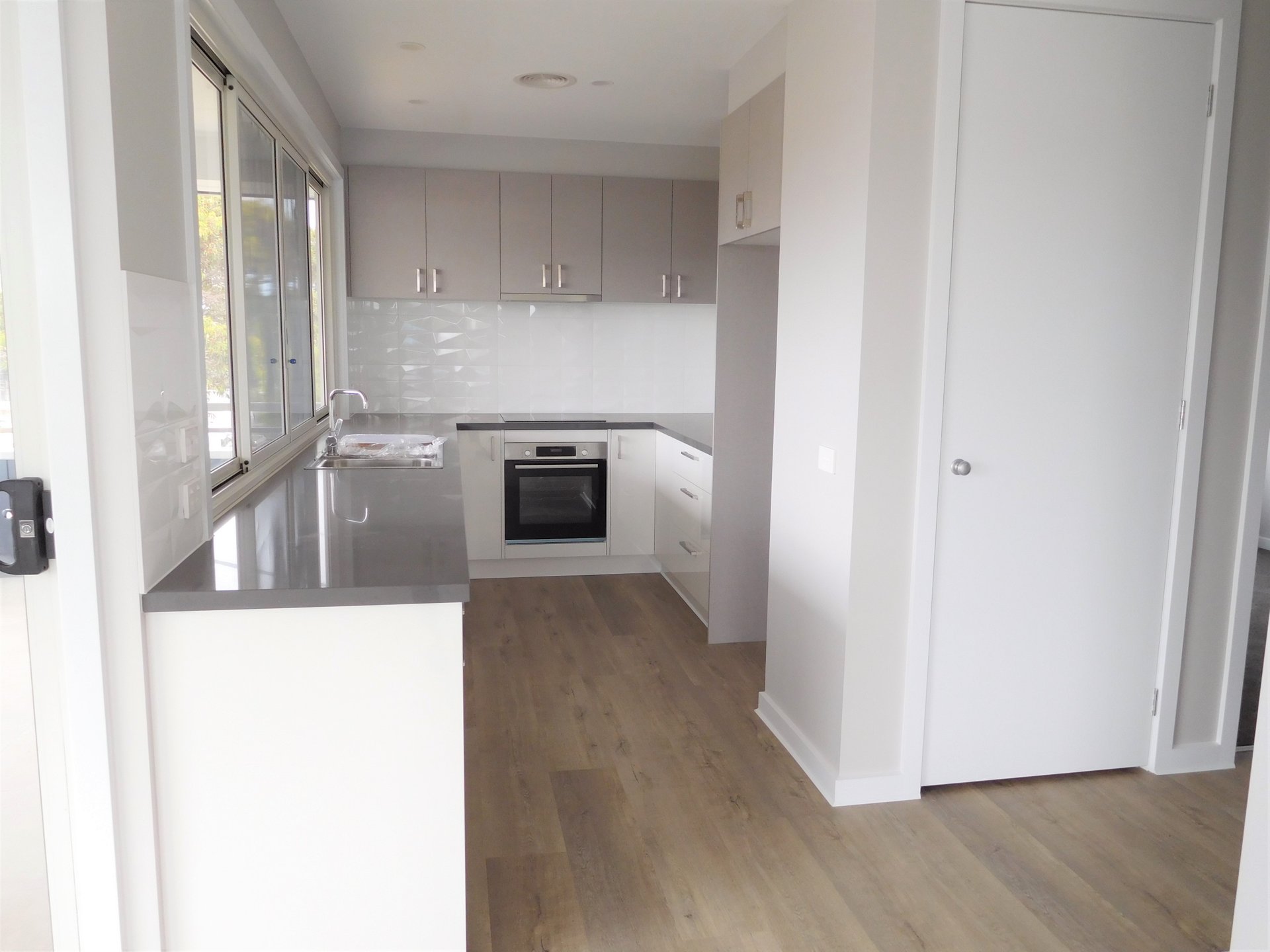 Property Gallery Thumbnail 2