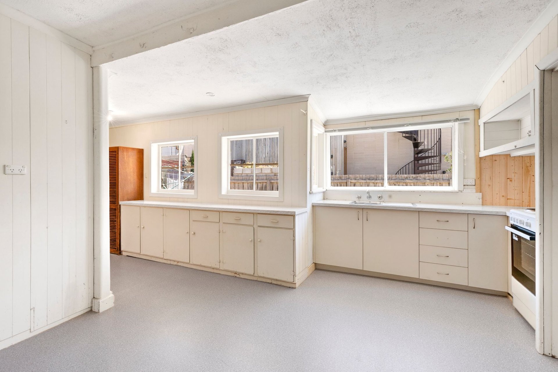 2 Mercer Street, Queenscliff image 4