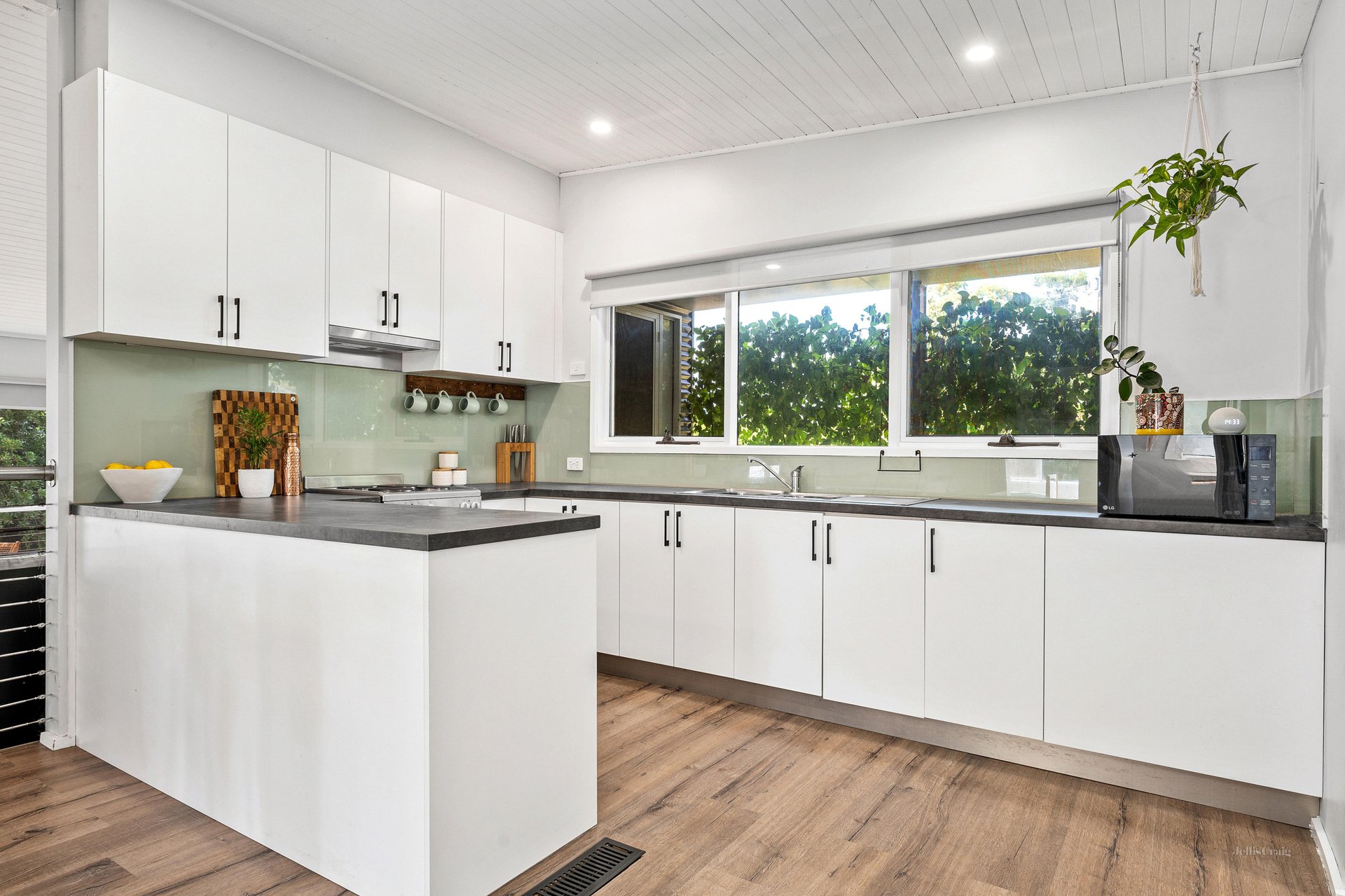 2 Middleton Drive, Woori Yallock image 3