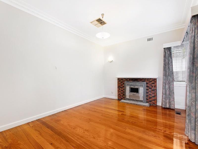 2 Milfay Court, Balwyn North image 2