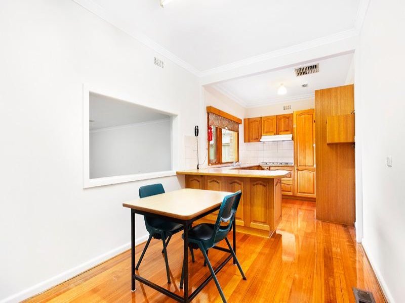 2 Milfay Court, Balwyn North image 4
