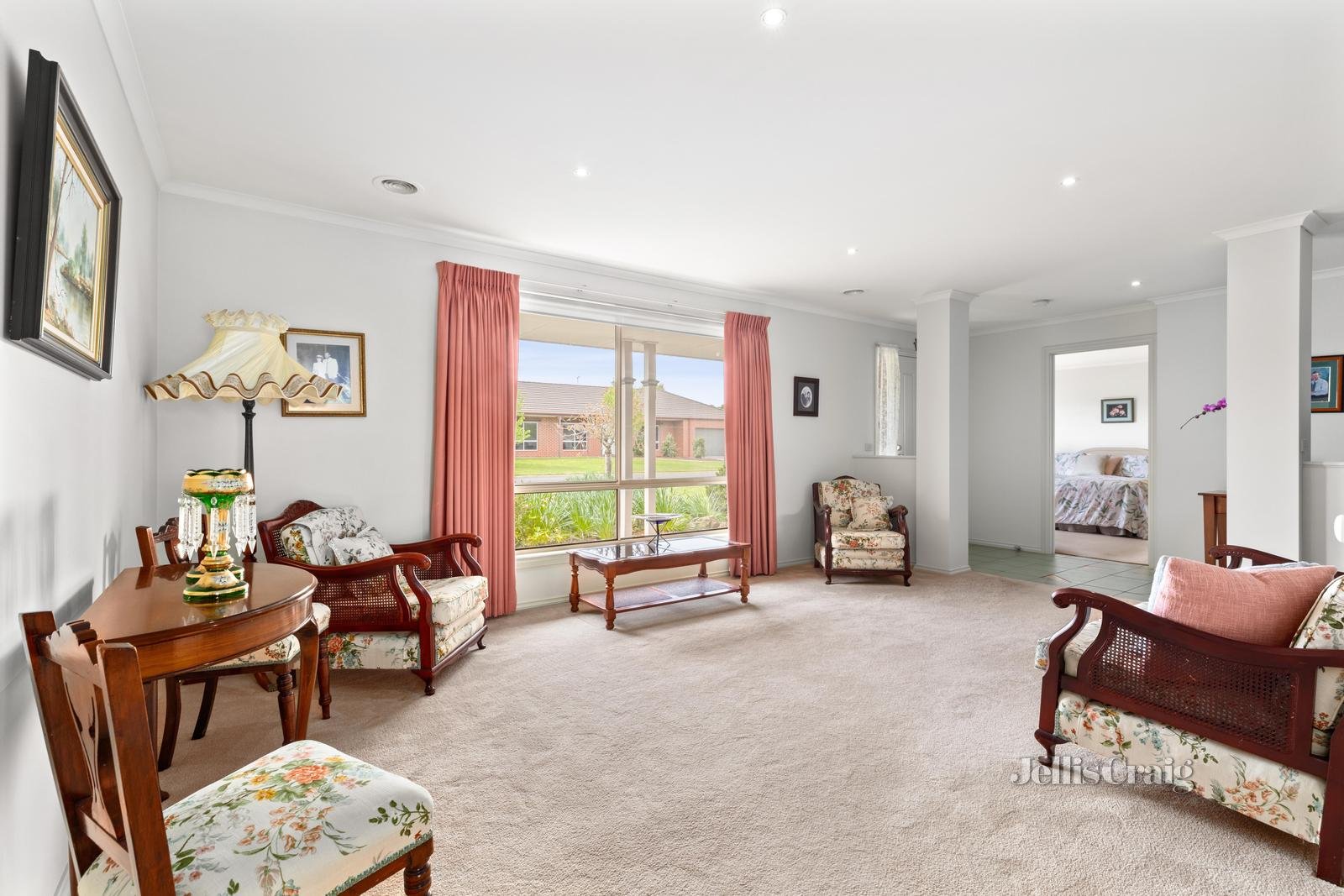 2 Millford Court, Invermay Park image 2