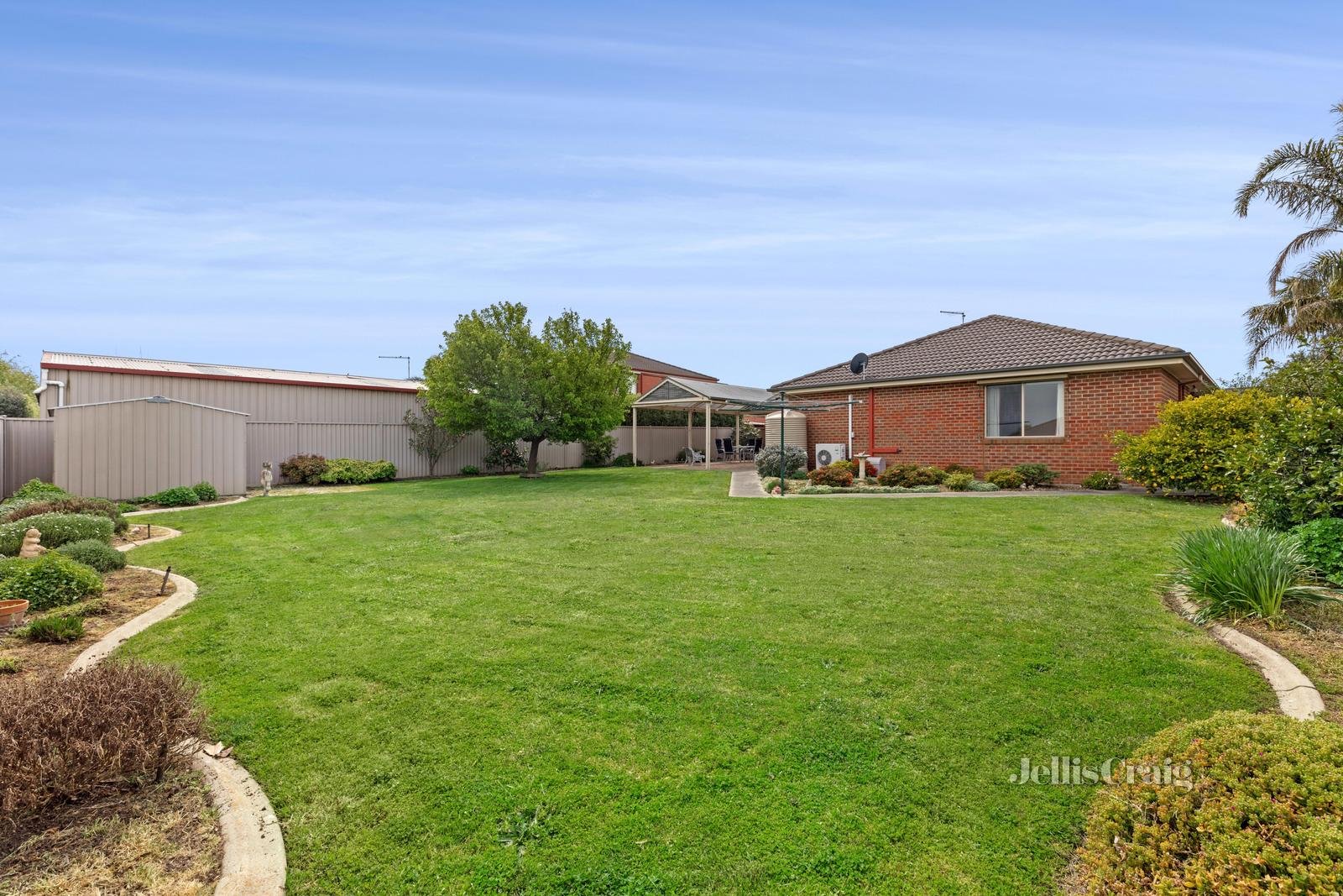 2 Millford Court, Invermay Park image 15