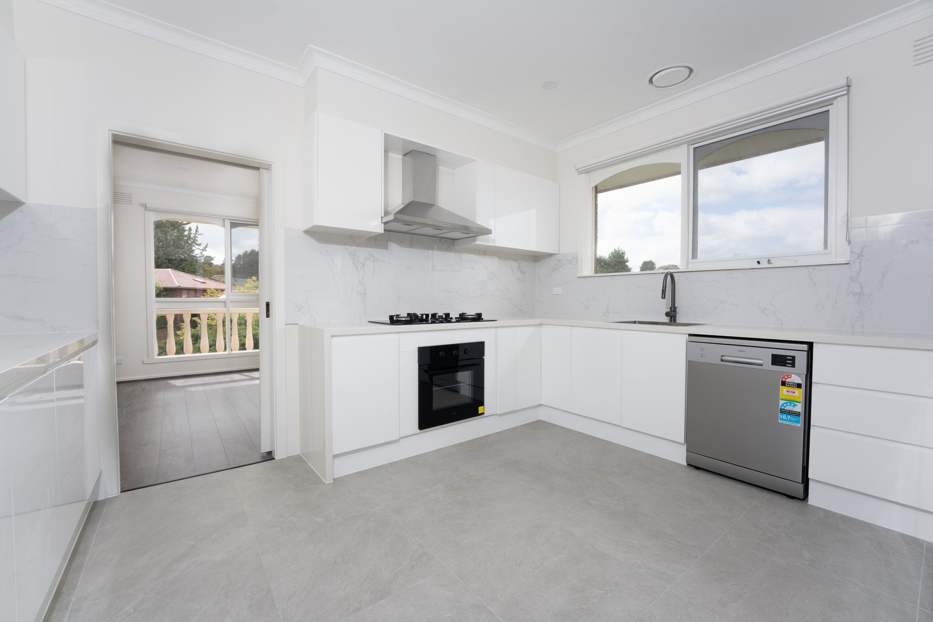 2 Millwood Court, Templestowe image 2