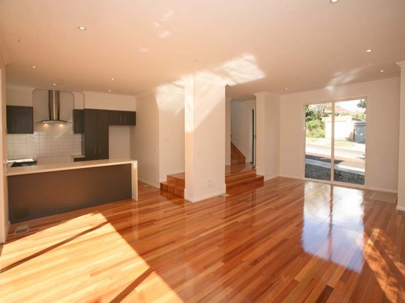 2 Mitchell Road, Mont Albert North image 2