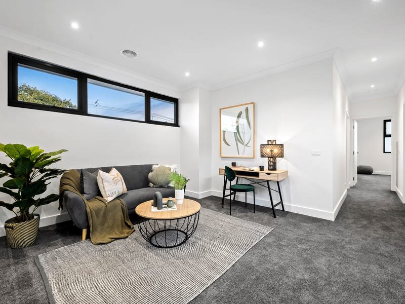 Property Gallery Thumbnail 3