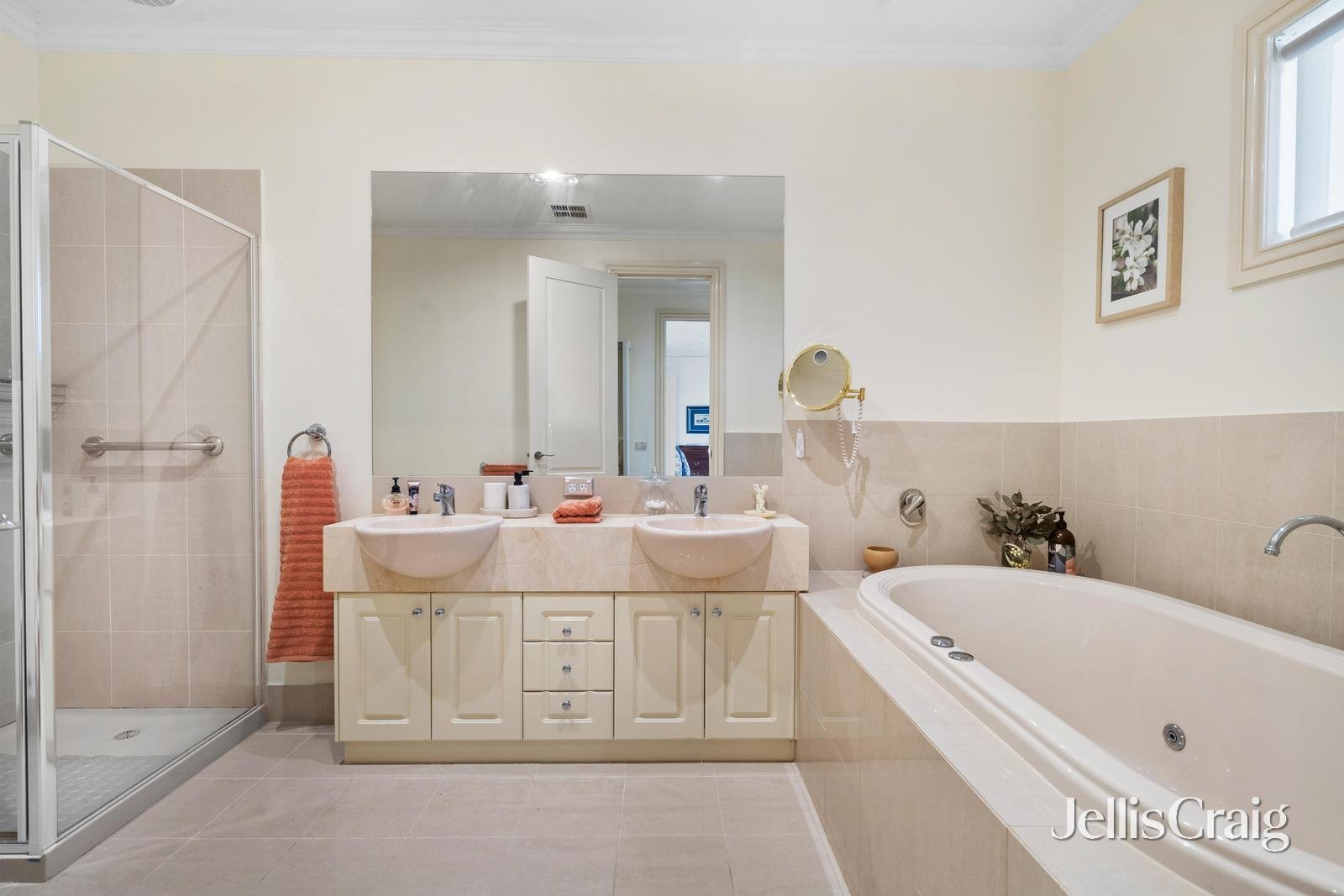 2 Mont Close, Doncaster East image 7