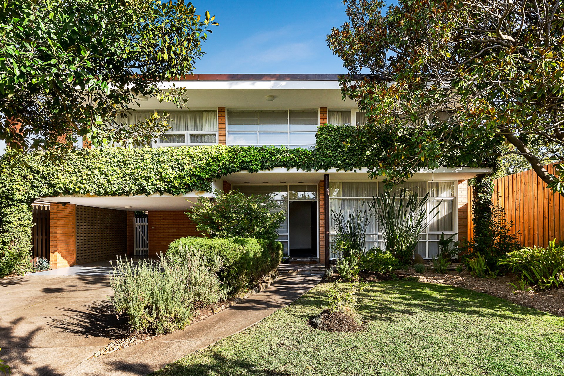 Property Gallery - Main Image