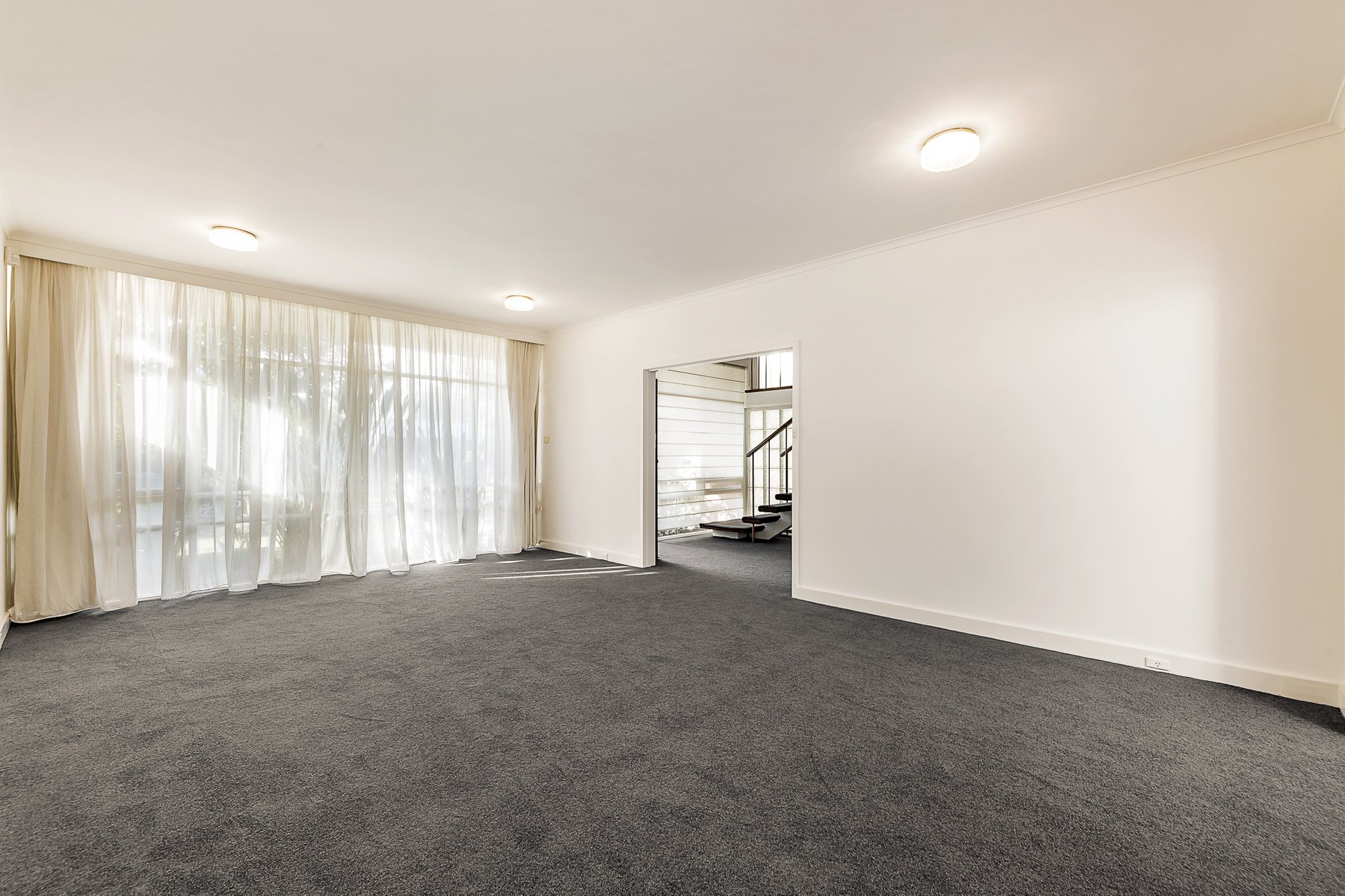 Property Gallery Thumbnail 4