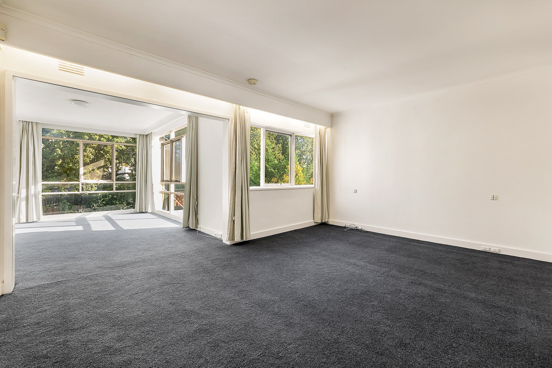 Property Gallery Thumbnail 6