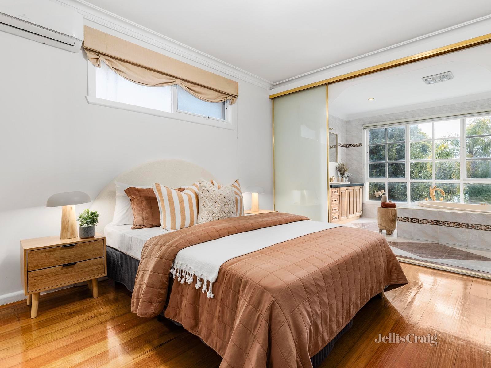 2 Moore Drive, Doncaster East image 6